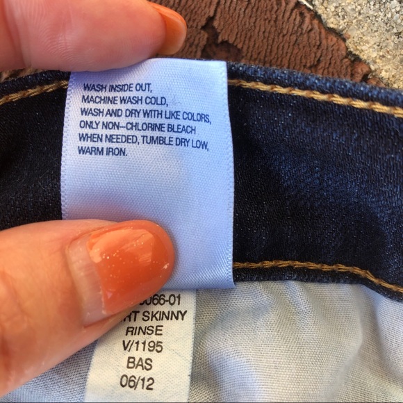 Old Navy Flirt skinny dark wash jeans size 4 long - Picture 7 of 7